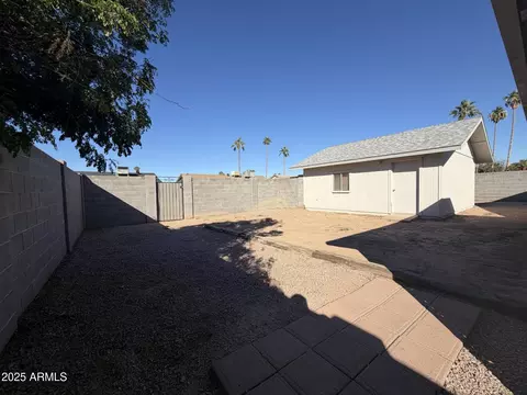Exterior - 414 E Westchester Dr, Tempe, AZ 85283 photo 7 of 17