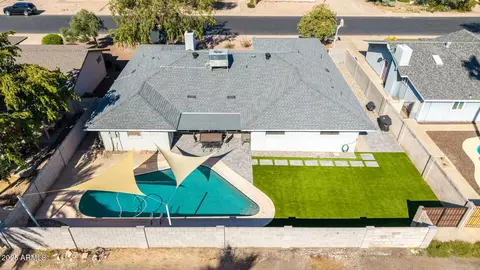 View/Area - 1959 E Laguna Dr, Tempe, AZ 85282 photo 3 of 6