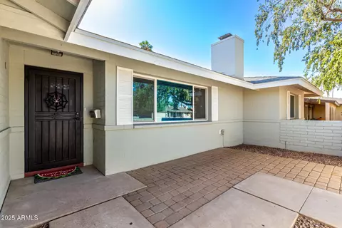 Exterior - 1959 E Laguna Dr, Tempe, AZ 85282 photo 2 of 10