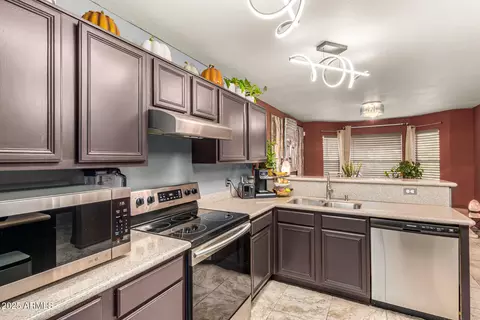 Kitchen - 3342 E Marconi Ave, Phoenix, AZ 85032 photo 3 of 3