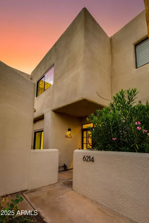 6214 N 30th Pl, Phoenix, AZ 85016 photo 2