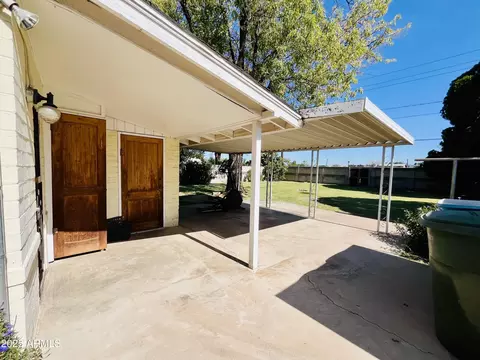 Exterior - 7103 N 26th Dr, Phoenix, AZ 85051 photo 1 of 5