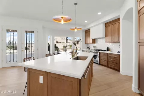 Kitchen - 6904 E Trailridge Cir, Mesa, AZ 85207 photo 5 of 7