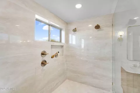 Bath - 6904 E Trailridge Cir, Mesa, AZ 85207 photo 5 of 12