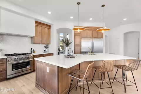 Kitchen - 6904 E Trailridge Cir, Mesa, AZ 85207 photo 4 of 7