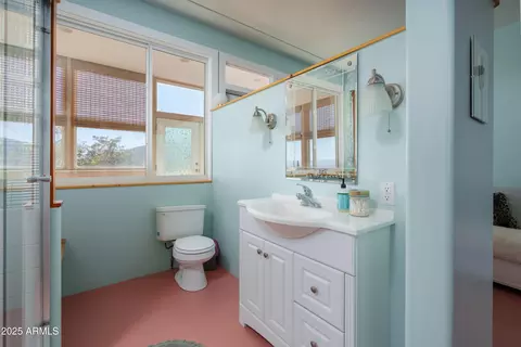 Bath - 100 Dundee Ave, Jerome, AZ 86331 photo 4 of 7