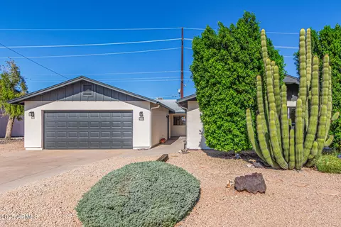 6816 E Oak St, Scottsdale, AZ 85257