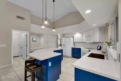Kitchen - 4710 E Hearn Rd, Phoenix, AZ 85032 photo 5 of 6