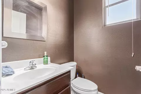 Bath - 3802 E Chickadee Rd, Gilbert, AZ 85297 photo 1 of 4