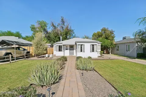 1110 W Heatherbrae Dr, Phoenix, AZ 85013