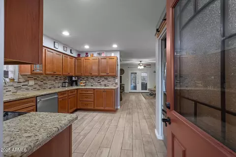 Entry Way - 150 E Jasmine St, Mesa, AZ 85201 photo 1 of 2