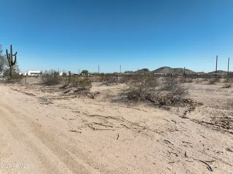 807 S Amarillo Valley Rd #193, Maricopa, AZ 85139