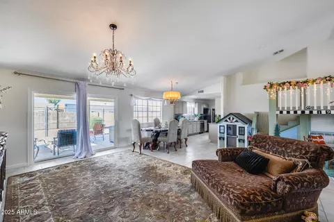 Living - 902 E Renee Dr, Phoenix, AZ 85024 photo 6 of 7