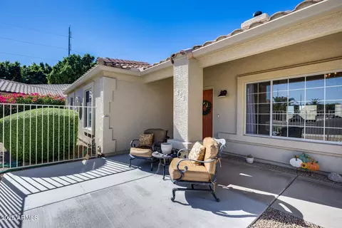 Exterior - 902 E Renee Dr, Phoenix, AZ 85024 photo 4 of 12