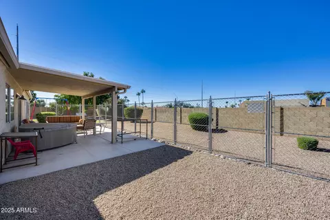 Exterior - 902 E Renee Dr, Phoenix, AZ 85024 photo 7 of 12