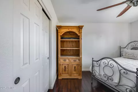 Bedroom - 902 E Renee Dr, Phoenix, AZ 85024 photo 2 of 6