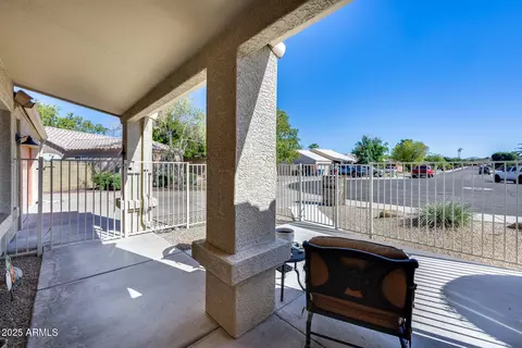 Exterior - 902 E Renee Dr, Phoenix, AZ 85024 photo 6 of 12
