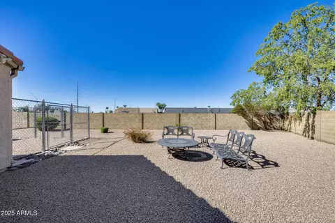 Exterior - 902 E Renee Dr, Phoenix, AZ 85024 photo 8 of 12