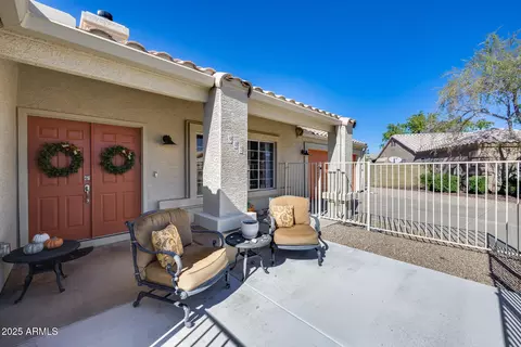 Exterior - 902 E Renee Dr, Phoenix, AZ 85024 photo 5 of 12