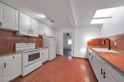 Kitchen - 272 W Bealey Ave, Coolidge, AZ 85128 photo 5 of 5
