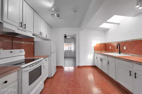 Kitchen - 272 W Bealey Ave, Coolidge, AZ 85128 photo 1 of 5
