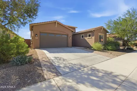 18545 W Chuckwalla Canyon Rd, Goodyear, AZ 85338