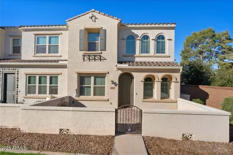4077 S Sabrina Dr #14, Chandler, AZ 85248
