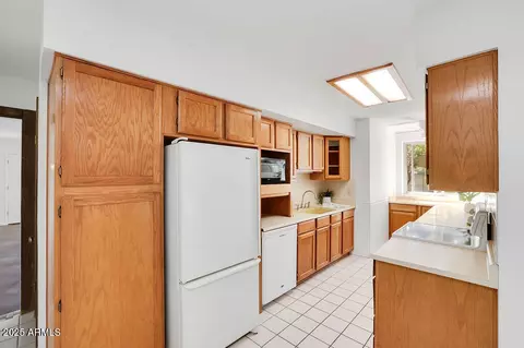 2644 E Mountain View Rd, Phoenix, AZ 85028 photo 24