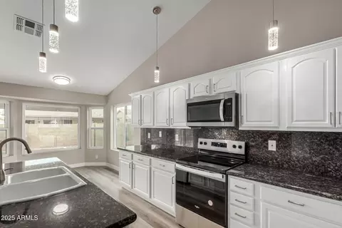 Kitchen - 2319 E San Tan Dr, Gilbert, AZ 85296 photo 3 of 4