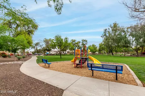 View/Area - 2319 E San Tan Dr, Gilbert, AZ 85296 photo 1 of 2