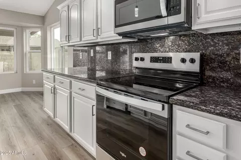 Kitchen - 2319 E San Tan Dr, Gilbert, AZ 85296 photo 4 of 4
