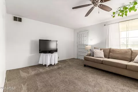 Living - 710 E Atlanta Ave, Phoenix, AZ 85040 photo 2 of 2
