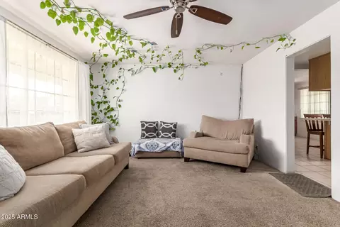 Living - 710 E Atlanta Ave, Phoenix, AZ 85040 photo 1 of 2