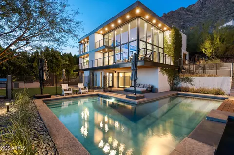 Exterior - 5419 E Valle Vista Rd, Phoenix, AZ 85018 photo 3 of 10