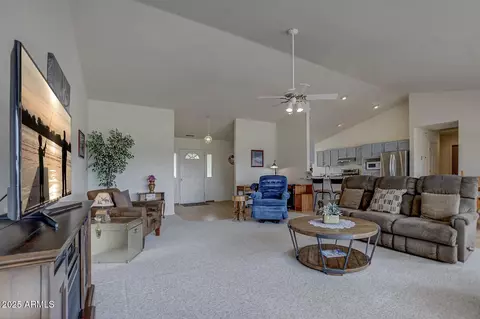 Living - 155 W Claxton Rd, Payson, AZ 85541 photo 2 of 4