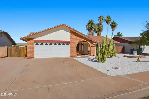 Exterior - 2226 E Diamond Ave, Mesa, AZ 85204 photo 2 of 14