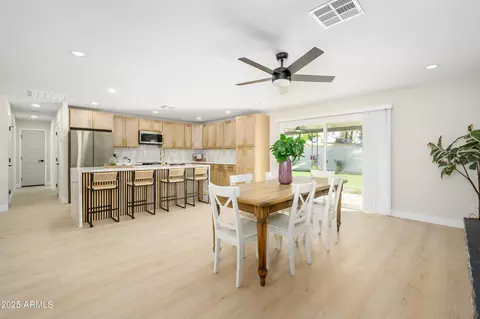 Dining - 1407 E Wesleyan Dr, Tempe, AZ 85282 photo 1 of 2