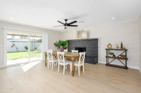 Dining - 1407 E Wesleyan Dr, Tempe, AZ 85282 photo 2 of 2