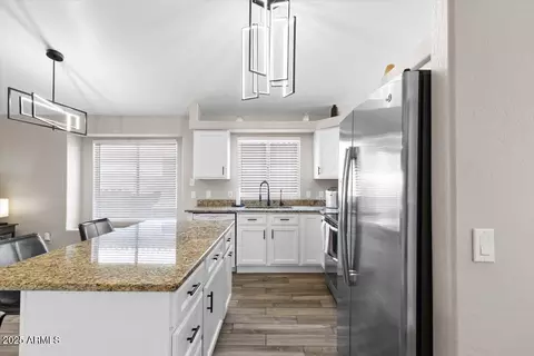 Kitchen - 110 W Rosemonte Dr, Phoenix, AZ 85027 photo 2 of 4