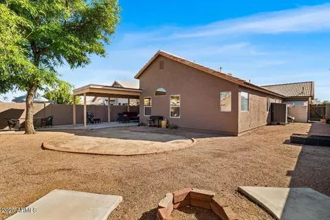 Exterior - 110 W Rosemonte Dr, Phoenix, AZ 85027 photo 2 of 3