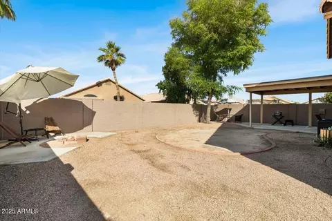 Exterior - 110 W Rosemonte Dr, Phoenix, AZ 85027 photo 1 of 3