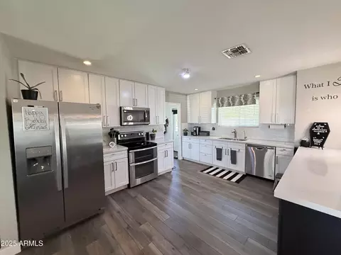 512 E 7th Pl, Mesa, AZ 85203 photo 3