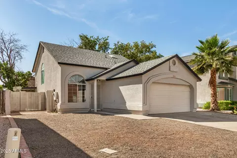 5043 W Whitten St, Chandler, AZ 85226