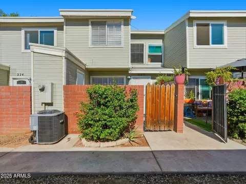 510 N Alma School Rd #223, Mesa, AZ 85201