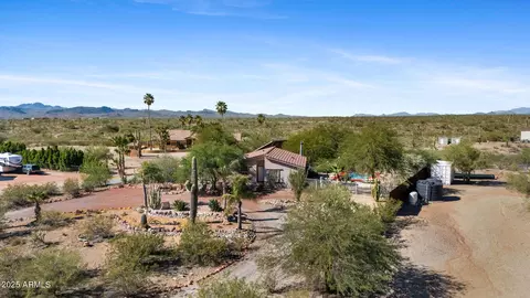 42210 N Castle Hot Springs Rd N, Morristown, AZ 85342