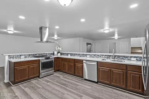 Kitchen - 4186 E Blue Sage Rd, Gilbert, AZ 85297 photo 5 of 6