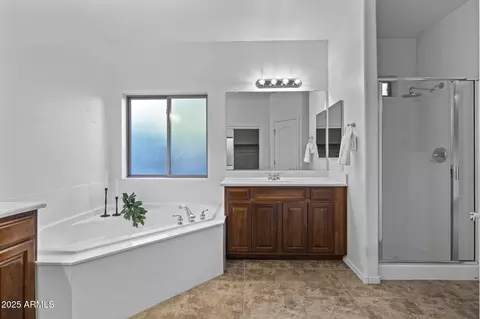 Bath - 4186 E Blue Sage Rd, Gilbert, AZ 85297 photo 3 of 5