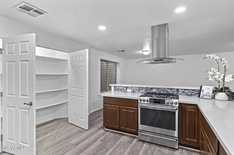 Kitchen - 4186 E Blue Sage Rd, Gilbert, AZ 85297 photo 6 of 6