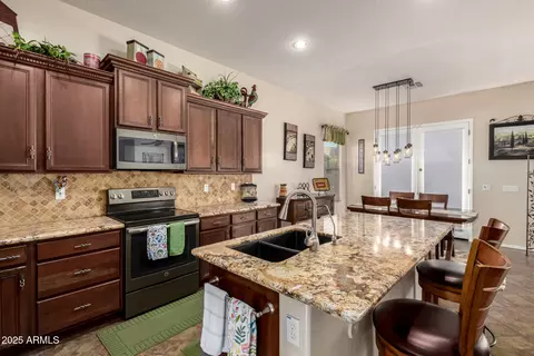 18115 W Desert View Ln, Goodyear, AZ 85338