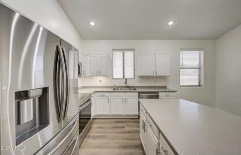 6646 E Rochelle Cir, Mesa, AZ 85215 photo 13